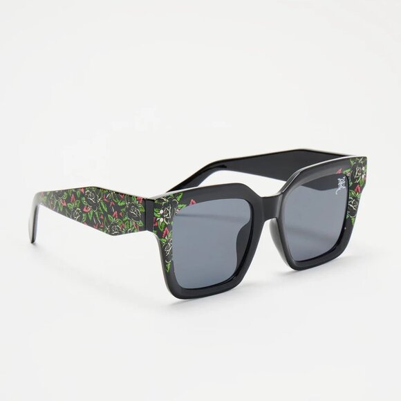 NEW 💀 Ed Hardy ❤️ Large Black Sunglasses Black Rose Floral - Picture 9 of 9